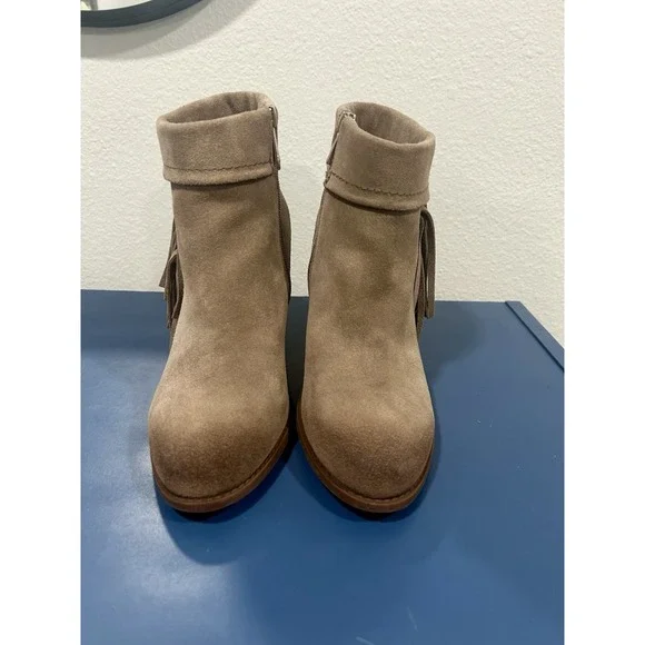 Jessica Simpson Taupe Tan Callaghan Sz 9 Fringe Ankle Block Heel Boots Zip LkNw - Picture 4 of 6